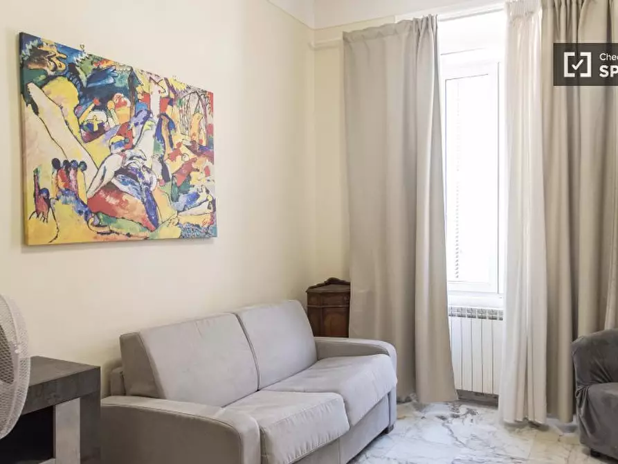 Immagine 18 di Camera condivisa in affitto  in via Carlo Emanuele a Roma