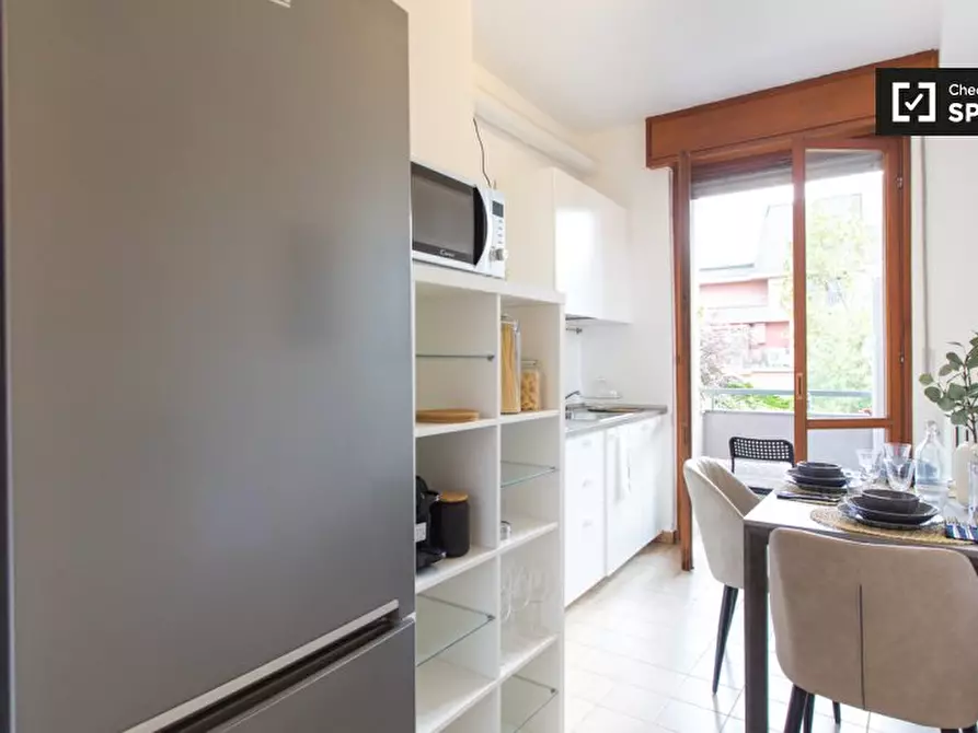 Immagine 10 di Camera condivisa in affitto  in Via Toce a Milano