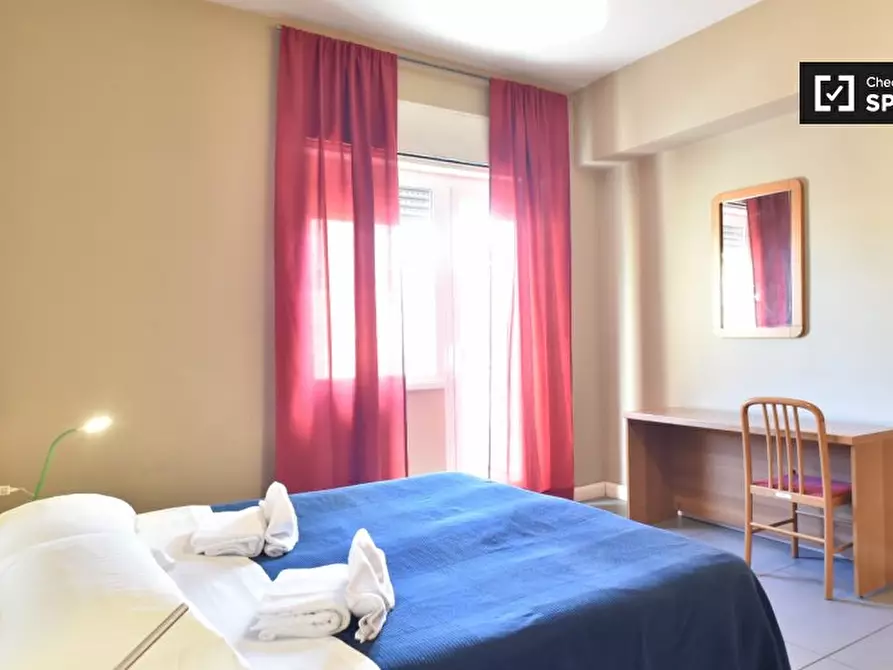 Immagine 18 di Camera condivisa in affitto  in Viale Opita Oppio, 00174 Roma RM, Italy a Roma