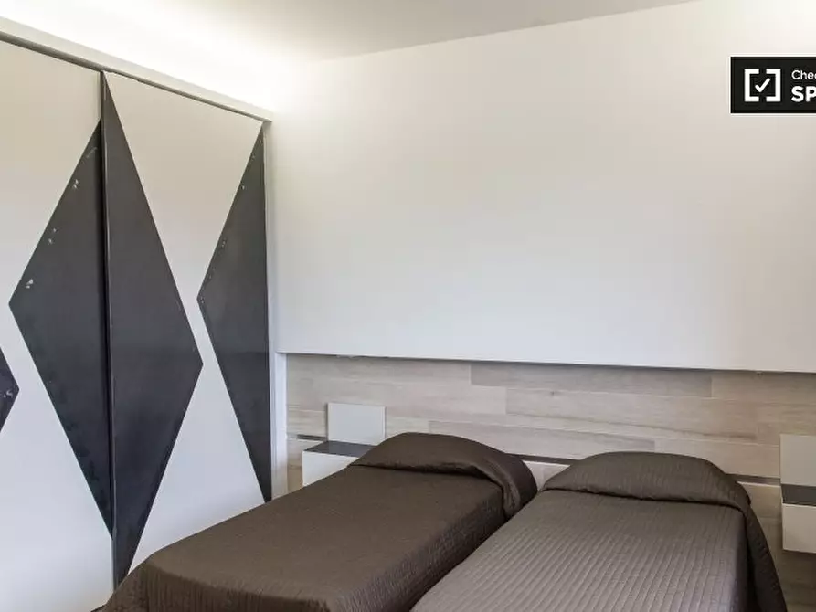 Immagine 4 di Appartamento in affitto  in Via di Acqua Bullicante a Roma