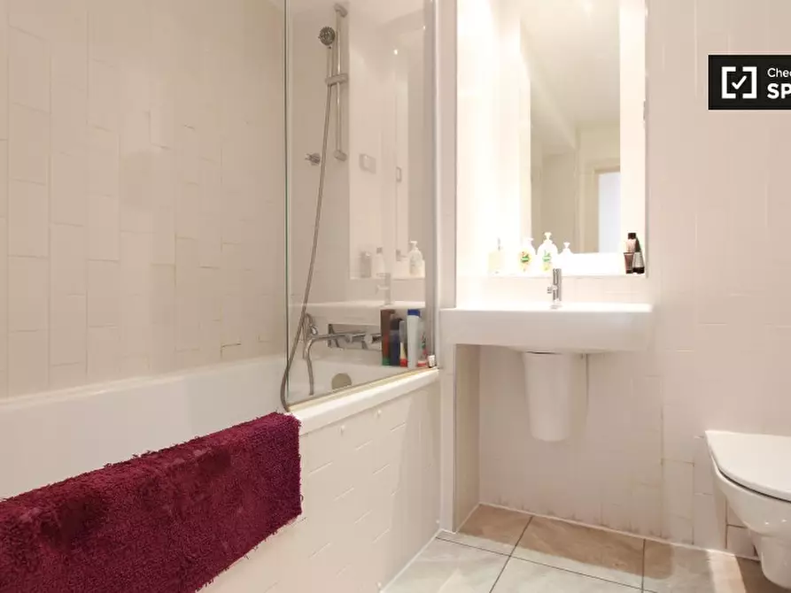 Immagine 13 di Camera condivisa in affitto  in Copenhagen Place a Poplar