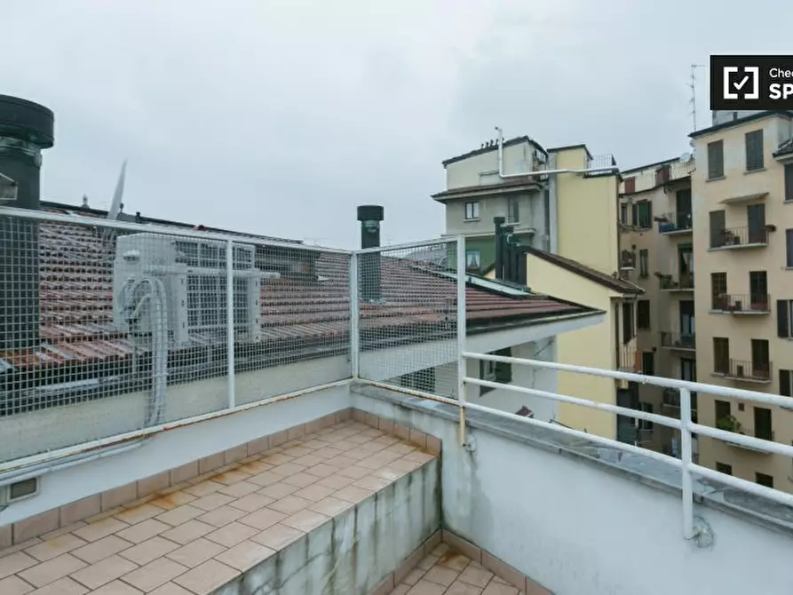 Immagine 17 di Appartamento in affitto  in Via Altaguardia a Milano