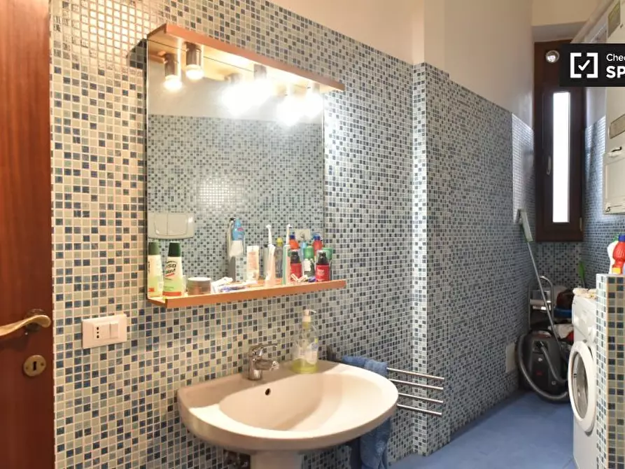 Immagine 18 di Camera condivisa in affitto  in Piazza Vittorio Emanuele II, 00185 Roma RM, Italy a Roma