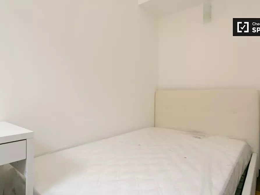 Immagine 5 di Camera condivisa in affitto  in Via Santa Maria Podone a Milano
