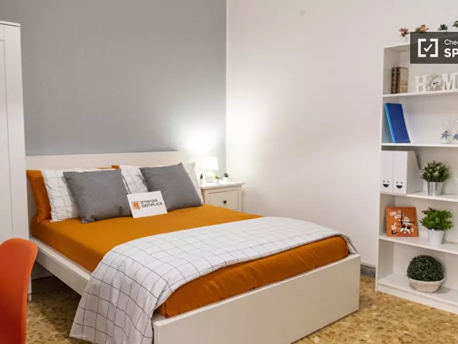 Immagine 4 di Camera condivisa in affitto  in Via Attilio Ambrosini a Roma