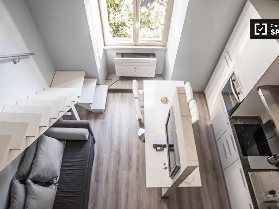 Immagine 5 di Appartamento in affitto  in Via Conte Verde, 00185 Roma RM, Italy a Roma