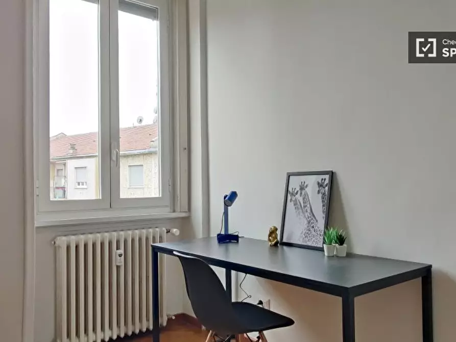 Immagine 4 di Camera condivisa in affitto  in Via Calatafimi a Milano