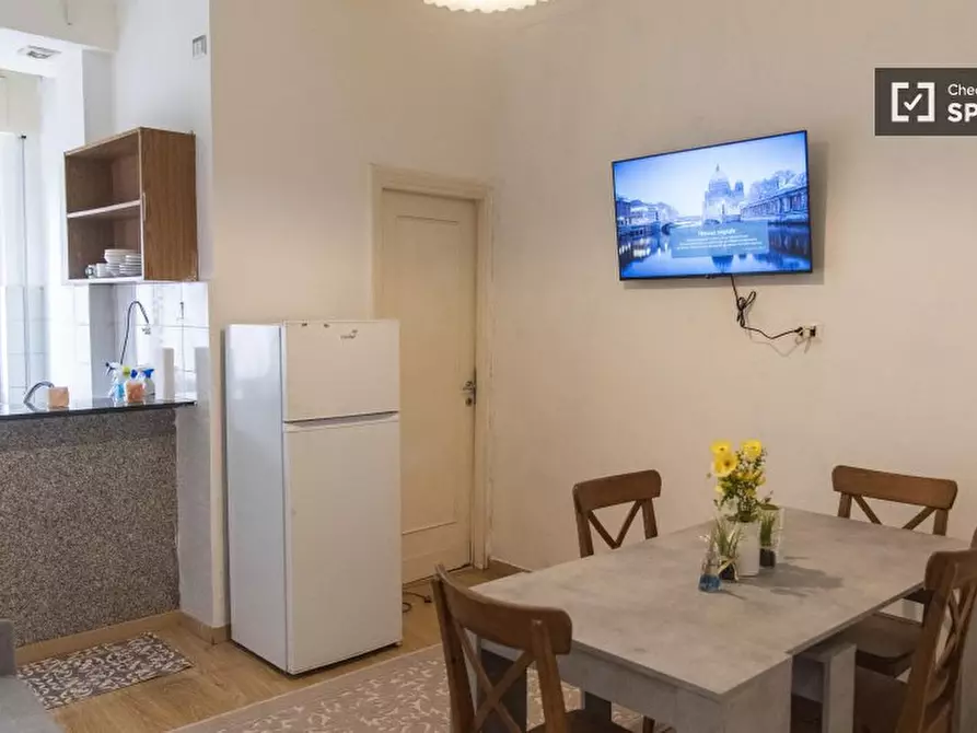 Immagine 1 di Appartamento in affitto  in Via Gian Luca Squarcialupo a Roma