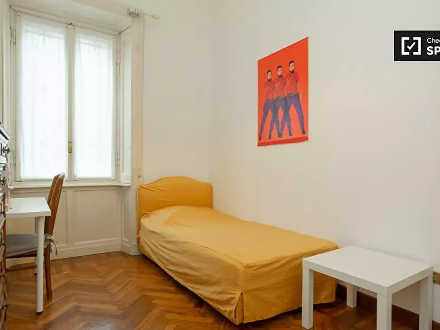 Immagine 1 di Camera condivisa in affitto  in Via Alfredo Catalani a Milano