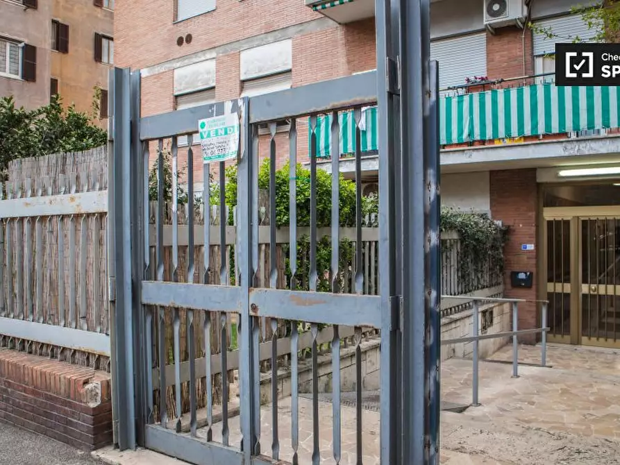 Immagine 15 di Appartamento in affitto  in Via Oreste Salomone, 00177 Roma RM, Italy a Roma