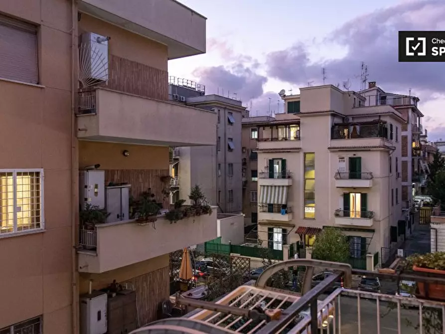 Immagine 6 di Camera condivisa in affitto  in Via dei Gelsi a Roma