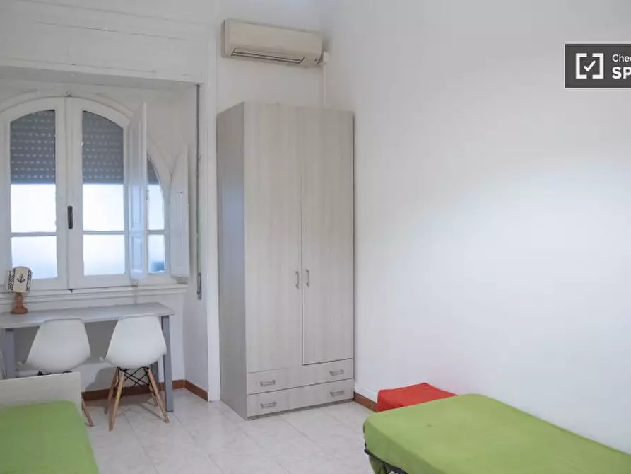 Immagine 11 di Camera condivisa in affitto  in Via Nino Oxilia a Roma