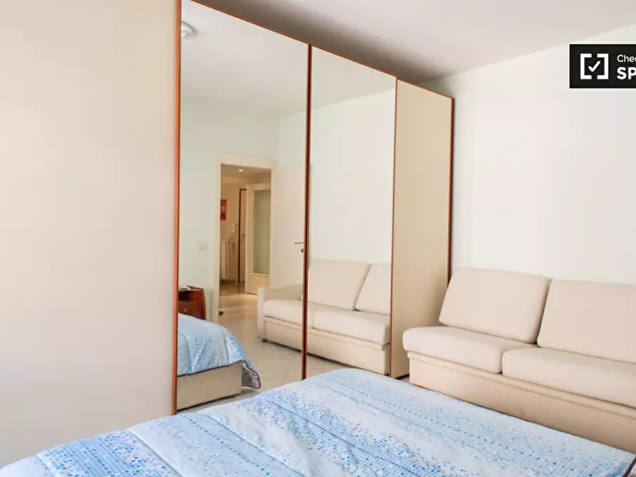 Immagine 3 di Camera condivisa in affitto  in Via Nicolò da Pistoia a Roma