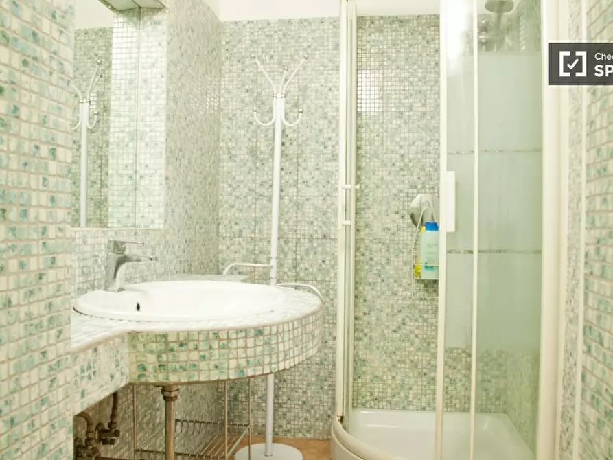 Immagine 9 di Appartamento in affitto  in Via di San Martino ai Monti a Roma