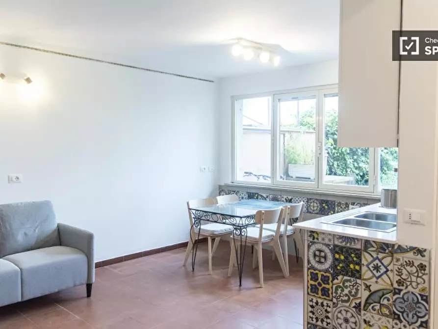 Immagine 1 di Appartamento in affitto  in Via Casali delle Cornacchiole a Roma