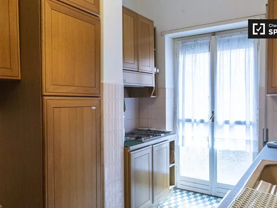 Immagine 16 di Camera condivisa in affitto  in Via Ulisse Dini, 00146 Roma RM, Italy a Roma