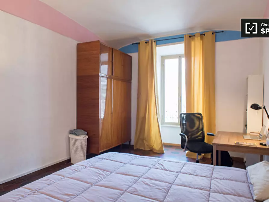 Immagine 2 di Camera condivisa in affitto  in Via Giovanni Giolitti a Roma