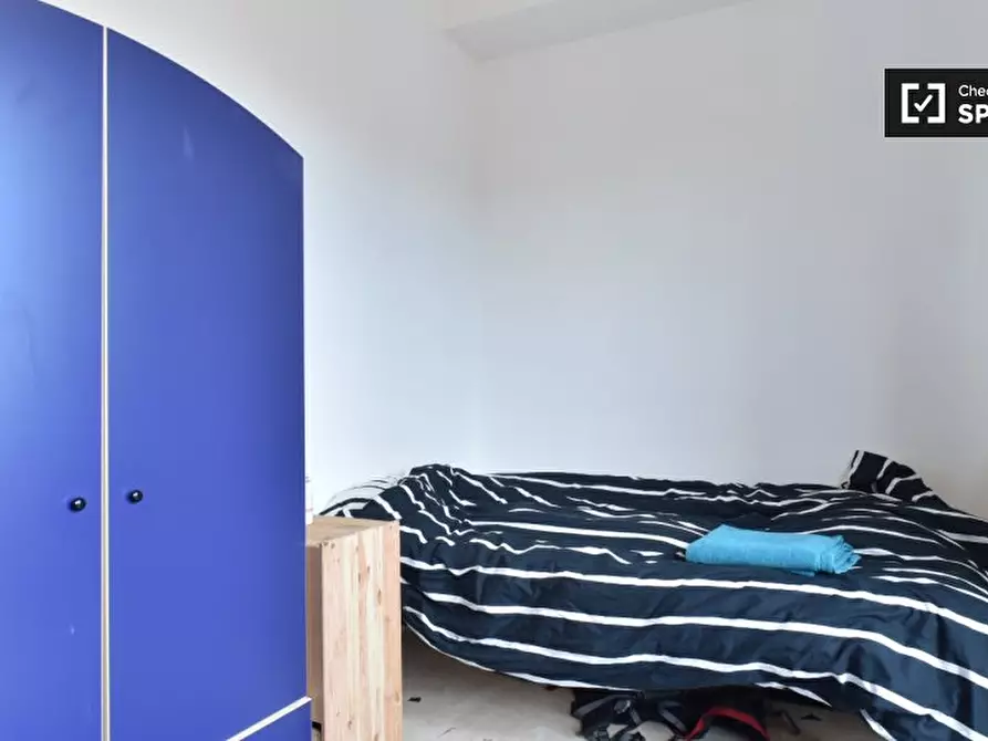 Immagine 2 di Camera condivisa in affitto  in Via Bernardo Minozzi a Roma