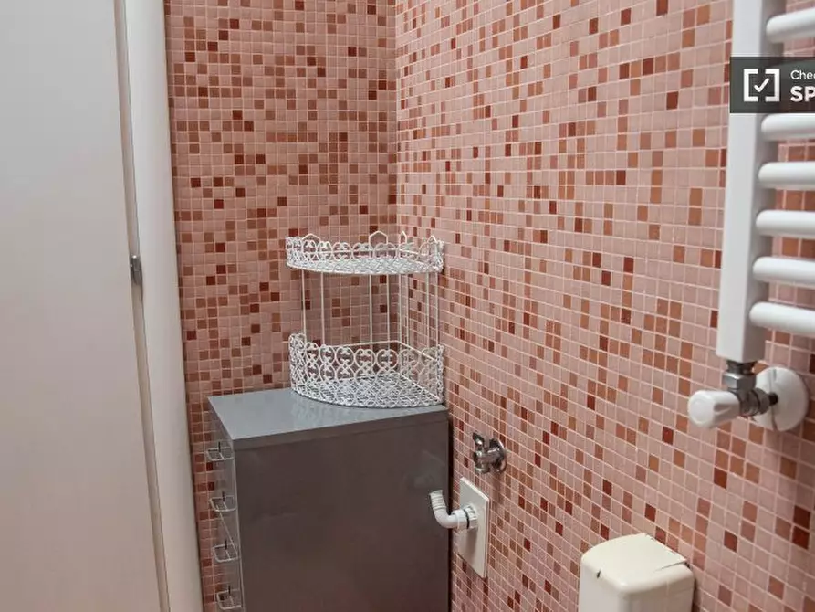 Immagine 17 di Appartamento in affitto  in Via degli Irpini a Roma