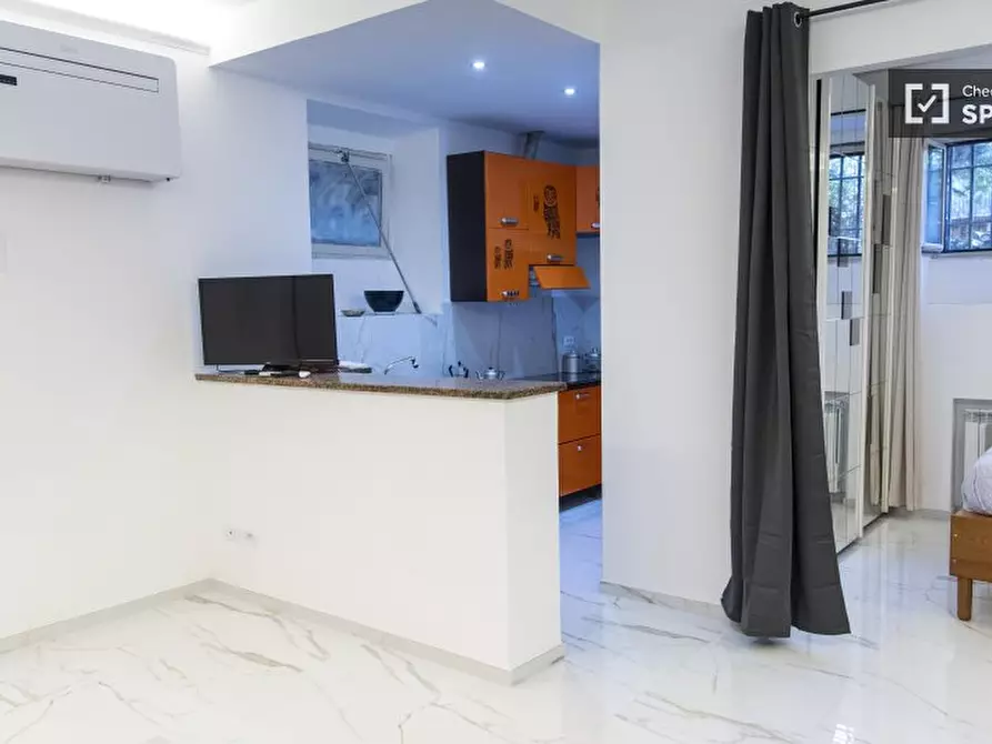 Immagine 1 di Ufficio in affitto  in Piazza Epiro a Roma