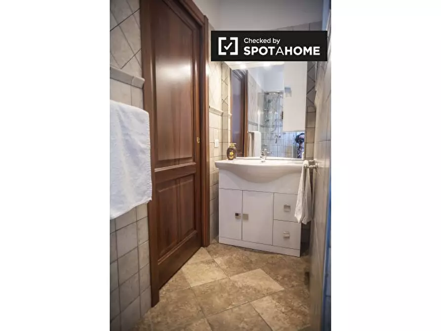 Immagine 17 di Appartamento in affitto  in Viale Furio Camillo, 00181 Roma RM, Italy a Roma