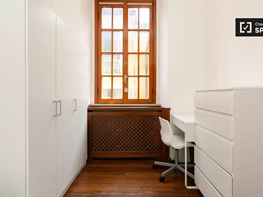 Immagine 2 di Camera condivisa in affitto  in Via Santa Maria Podone a Milano