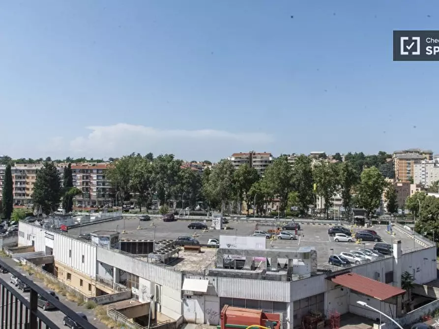 Immagine 6 di Appartamento in affitto  in Via Val di Lanzo a Roma