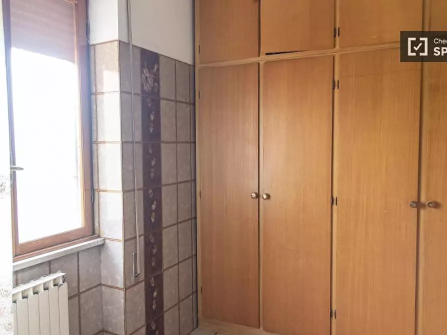 Immagine 16 di Camera condivisa in affitto  in Vicolo delle Lucarie a Roma