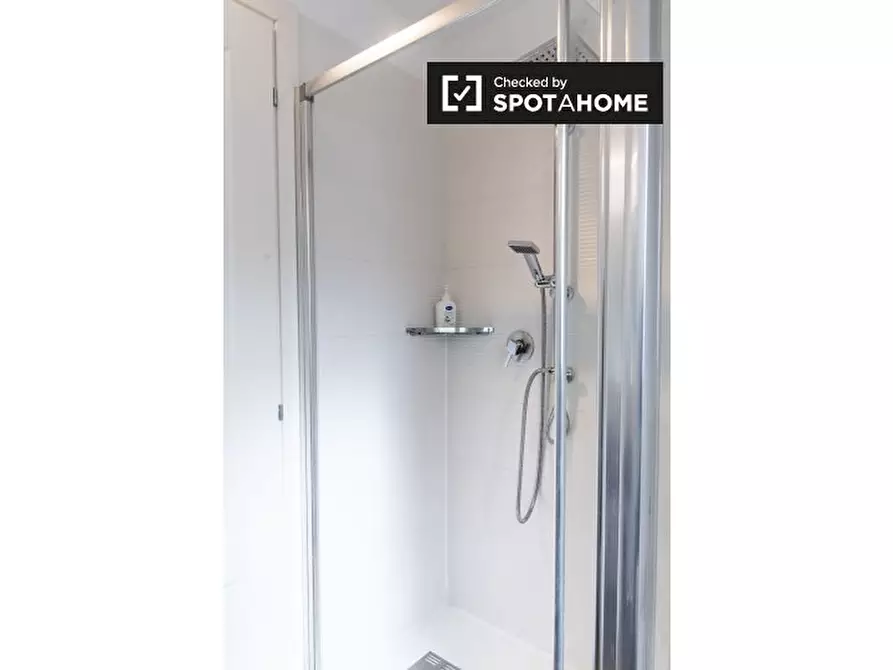 Immagine 4 di Appartamento in affitto  in Via Portuense a Roma