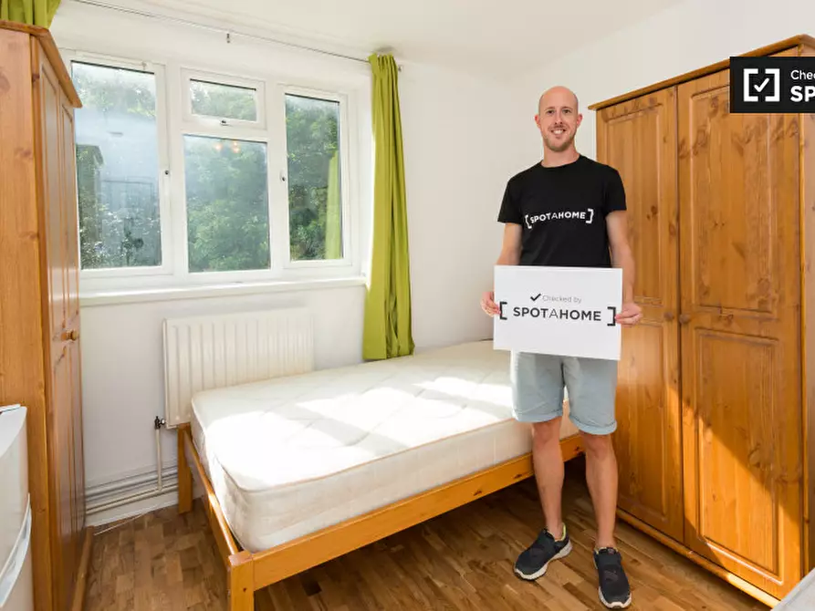 Immagine 10 di Camera condivisa in affitto  in Whitnell Way a Wandsworth