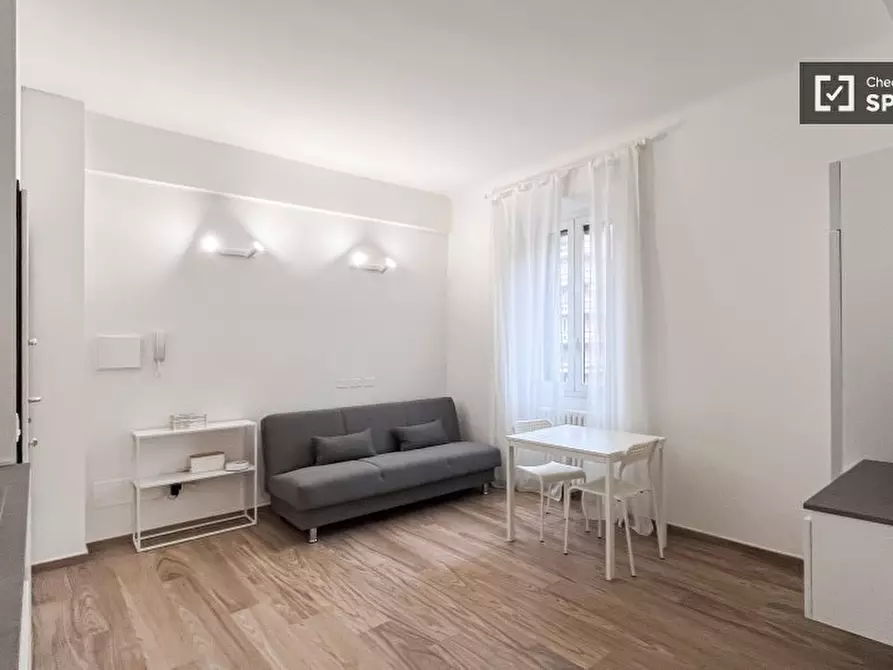 Immagine 1 di Appartamento in affitto  in Viale Monte Ceneri a Milano