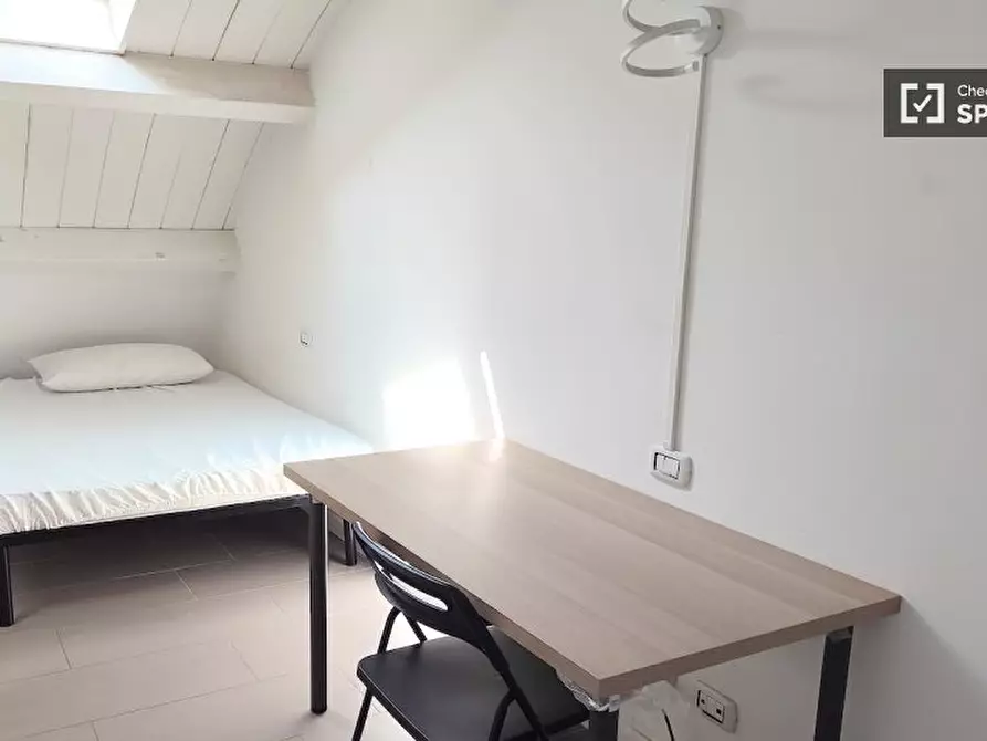 Immagine 6 di Camera condivisa in affitto  in Via di Carcaricola a Roma