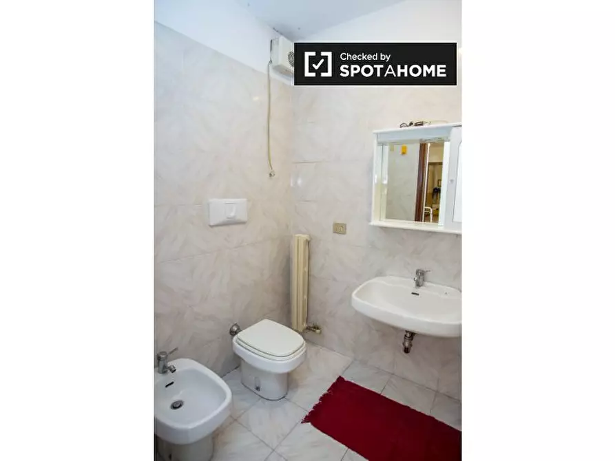 Immagine 13 di Camera condivisa in affitto  in Via Nicola Romeo a Milano