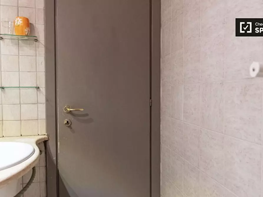 Immagine 12 di Appartamento in affitto  in Via Bixio a Roma