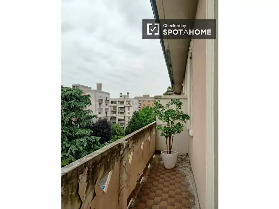 Immagine 5 di Appartamento in affitto  in Via Ovada a Milano