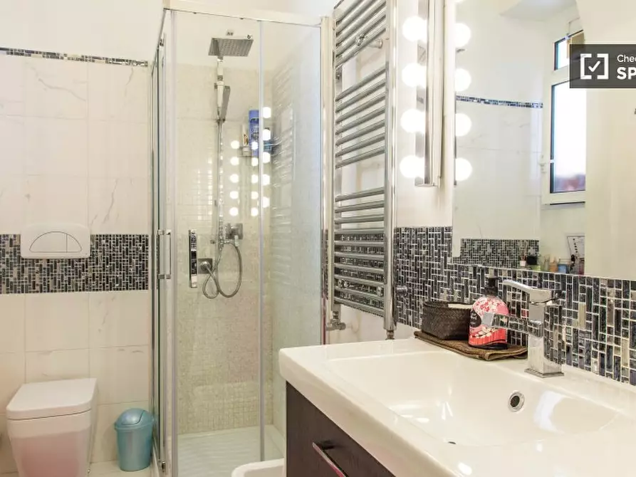 Immagine 11 di Camera condivisa in affitto  in Via dell' Acquedotto Paolo a Roma