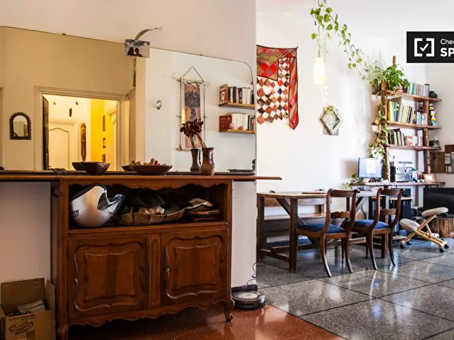 Immagine 18 di Camera condivisa in affitto  in Piazza di Villa Fiorelli a Roma