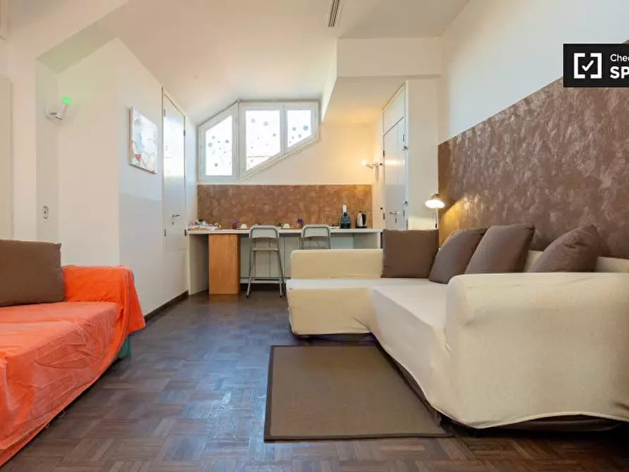 Immagine 2 di Appartamento in affitto  in Via Michelangelo Buonarroti a Milano