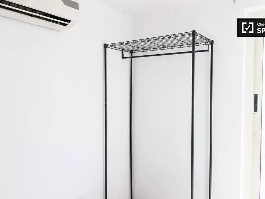 Immagine 16 di Appartamento in affitto  in Via Guido Guinizelli a Roma