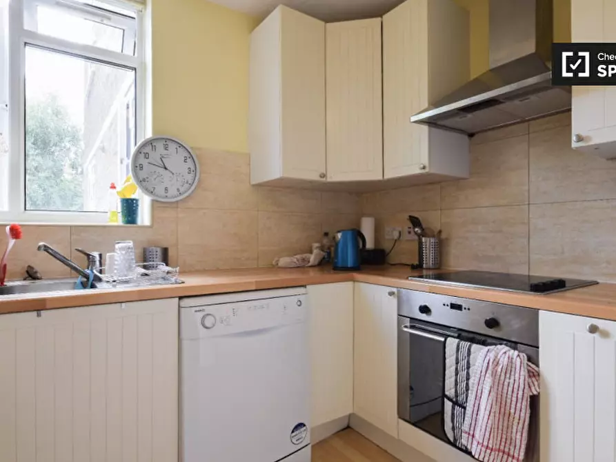 Immagine 6 di Camera condivisa in affitto  in Rayners Road a Wandsworth