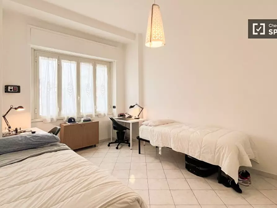 Immagine 12 di Camera condivisa in affitto  in Via Edoardo Bassini a Milano