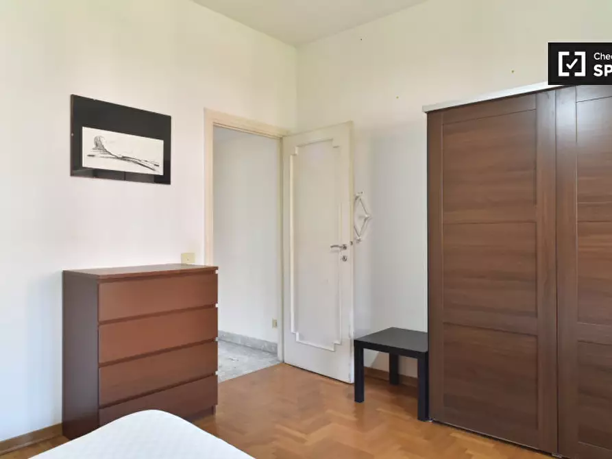 Immagine 4 di Camera condivisa in affitto  in Via Pienza a Roma