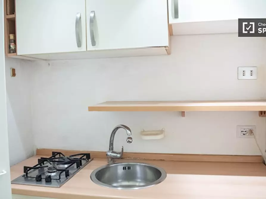 Immagine 15 di Camera condivisa in affitto  in Via di Vigna Murata a Roma