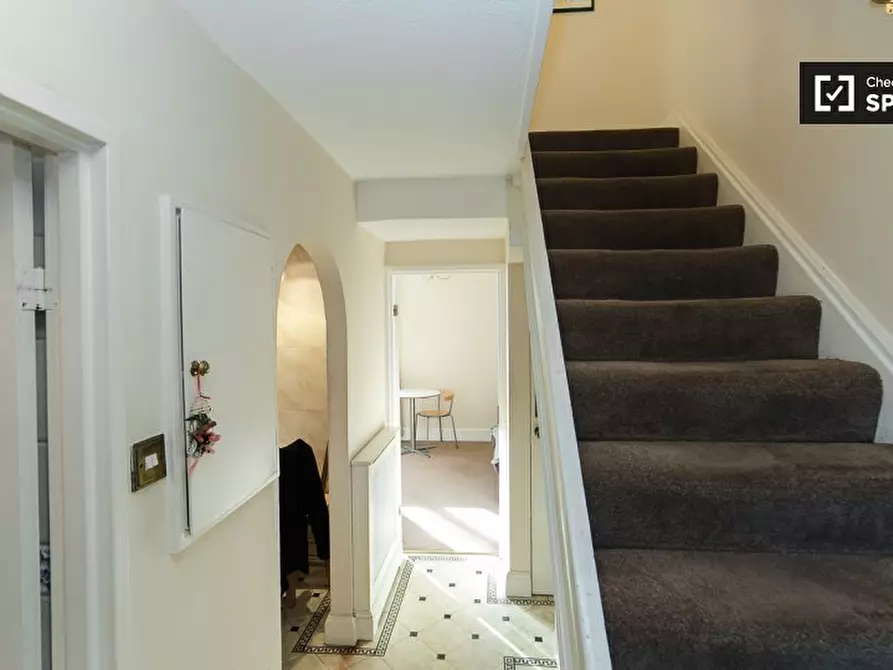 Immagine 11 di Camera condivisa in affitto  in Evenwood Close a Wandsworth