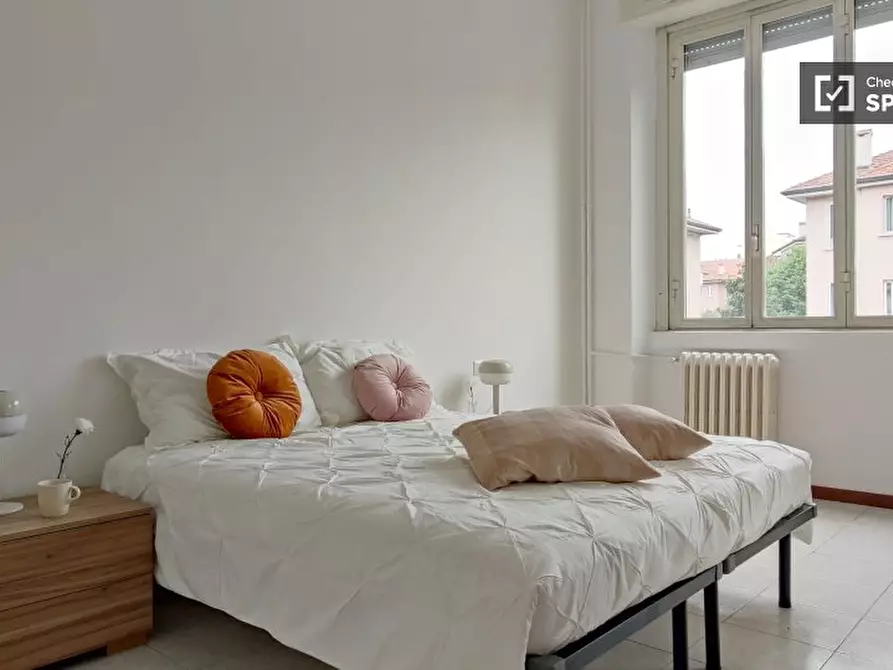 Immagine 2 di Appartamento in affitto  in Via Voltri a Milano