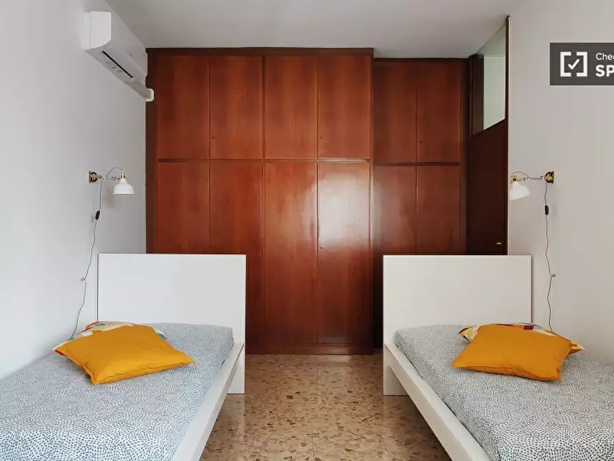 Immagine 2 di Camera condivisa in affitto  in Mauro a Milano