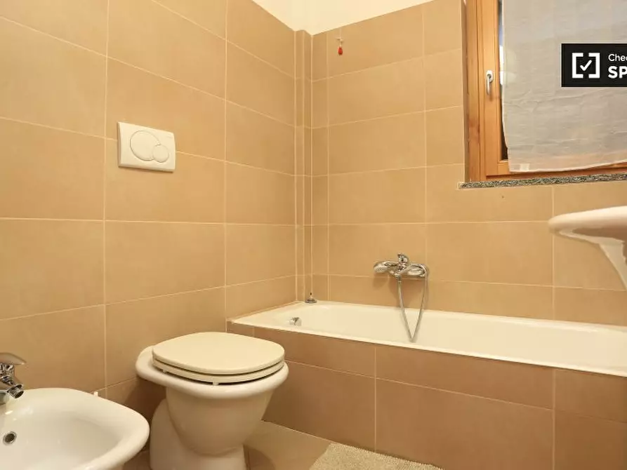 Immagine 13 di Camera condivisa in affitto  in Via delle Forze Armate a Milano