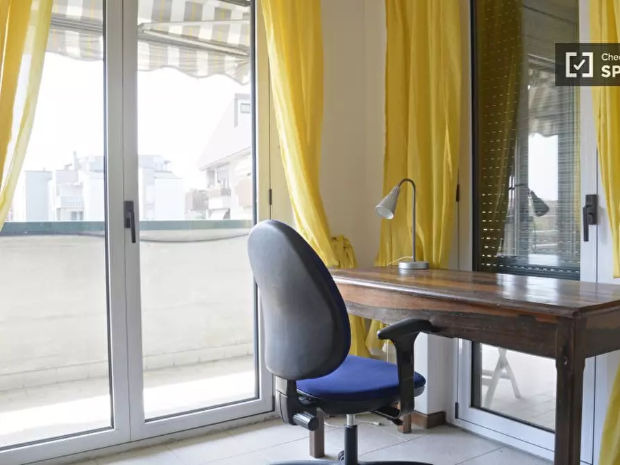 Immagine 4 di Camera condivisa in affitto  in via Treccani degli Alfieri a Milano