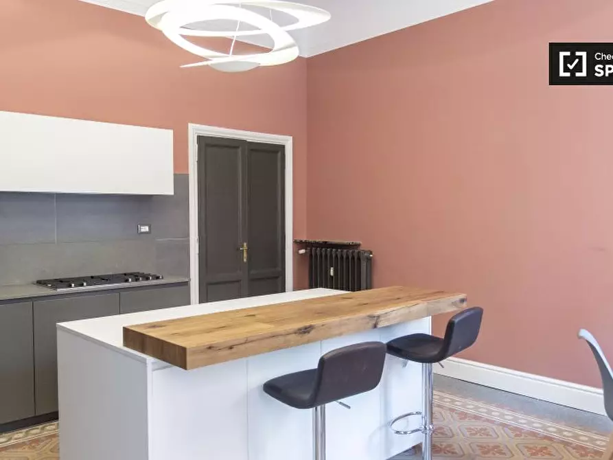 Immagine 10 di Camera condivisa in affitto  in Via Lima a Roma