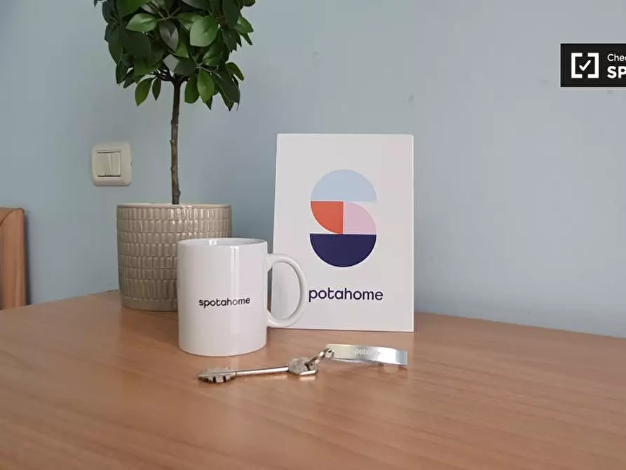 Immagine 5 di Camera condivisa in affitto  in Via Anton Giulio Barrili a Milano